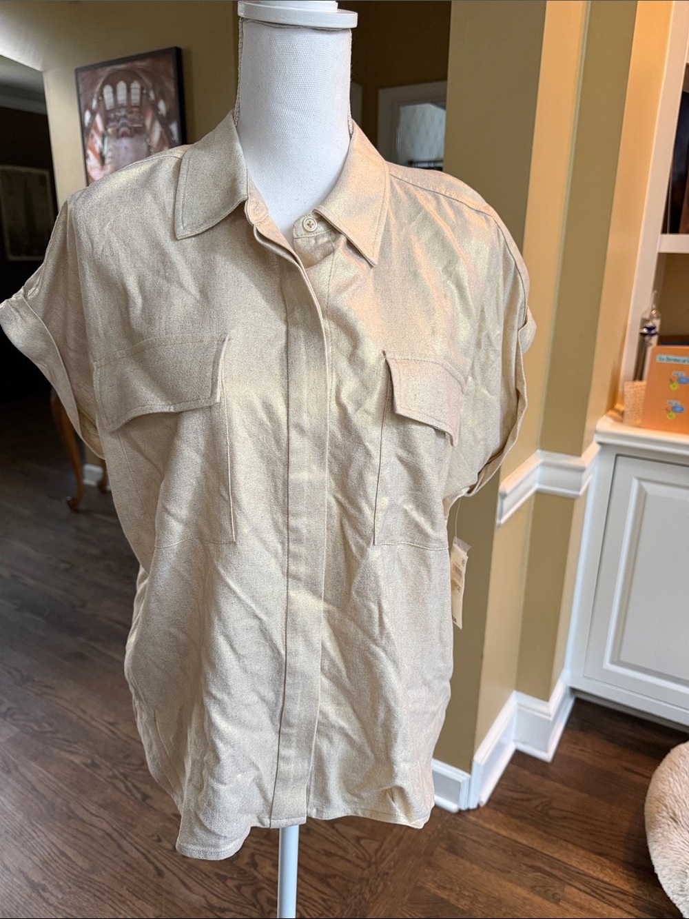 I.N.C Light Gold Metallic/Foil Short Sleeve w/Pockets - Size L - NWT